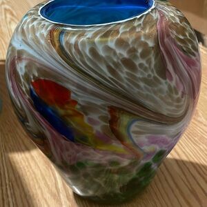 Art glass spatter vase